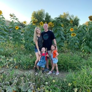 Meet your Posher, Courtney